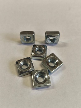 гайка 251087 п29 м6 квадратная в Нижнем Новгороде